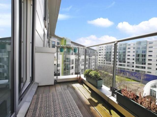 Apartment for rent in South Lane, West Yorkshire