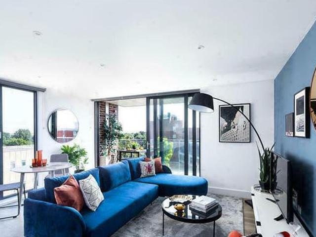 House for rent in Surrey