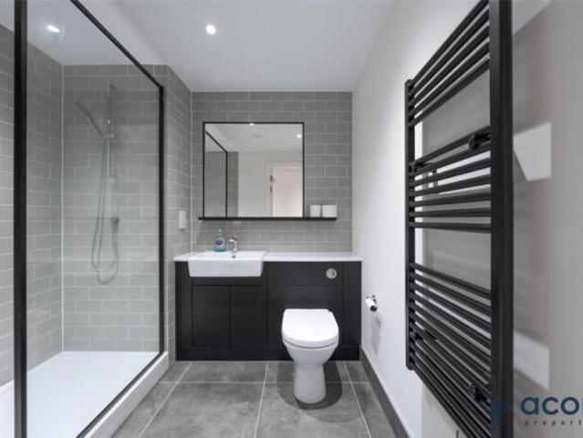 Apartment for rent in Cat Hill, England