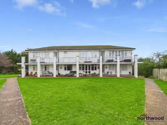 Apartment for rent in Cross In Hand, East Sussex