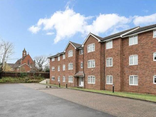 House for rent in Farnborough, Hampshire