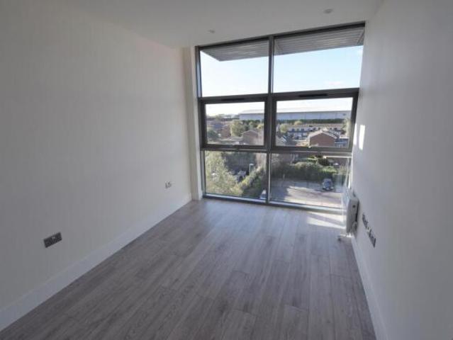 Apartment for rent in Slough