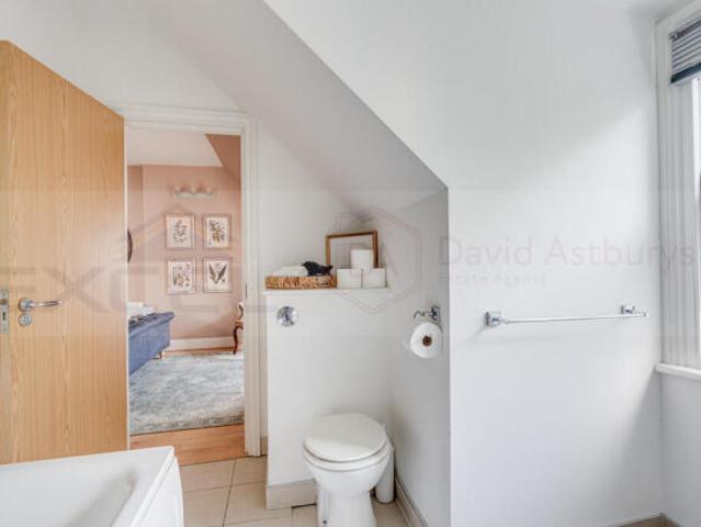 Apartment for rent in Hampstead, Greater London