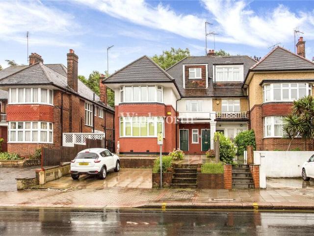 Apartment for rent in Finchley