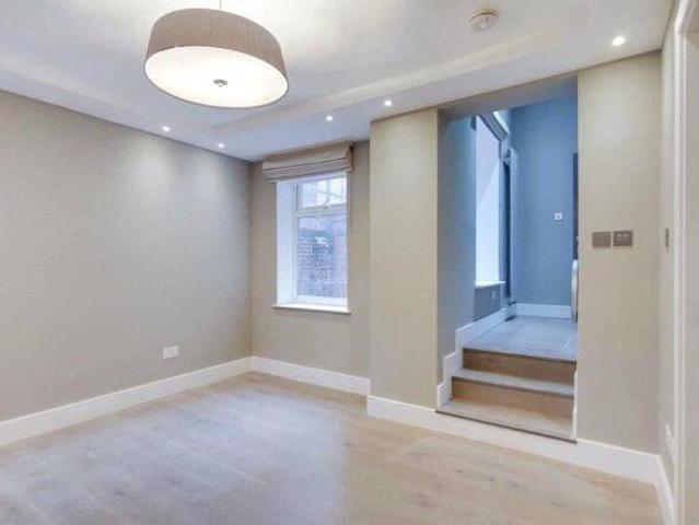 Apartment for rent in Hampstead, Greater London