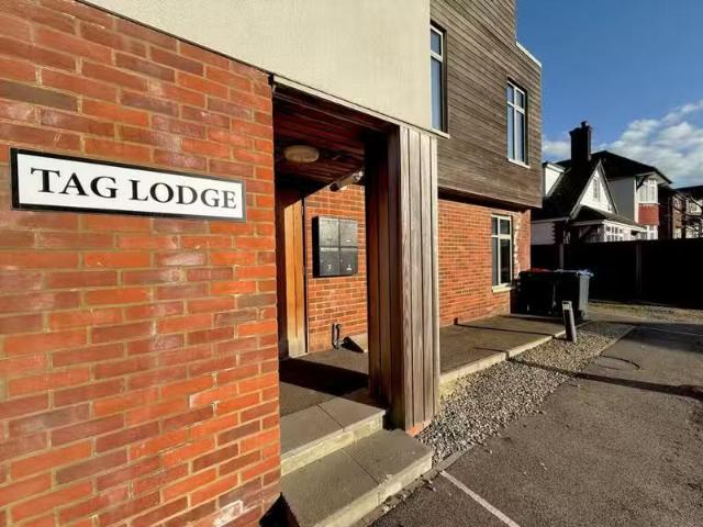 Apartment for rent in The Bridge, Kent