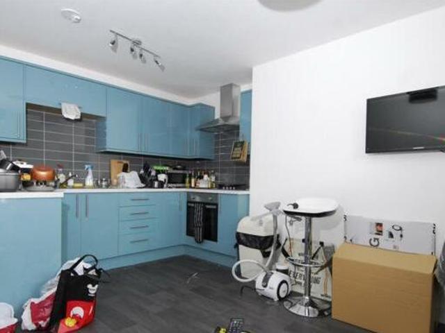 House for rent in Follaton, Strode
