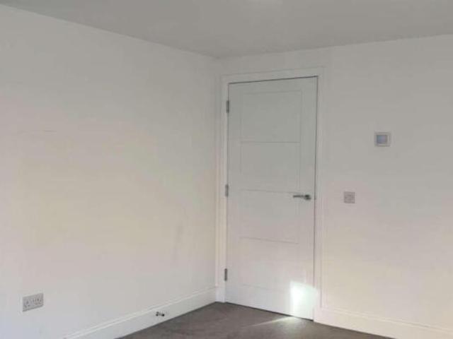 Apartment for rent in South Lane, West Yorkshire