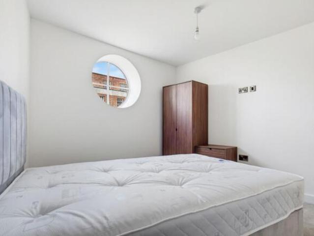 Apartment for rent in South Lane, West Yorkshire