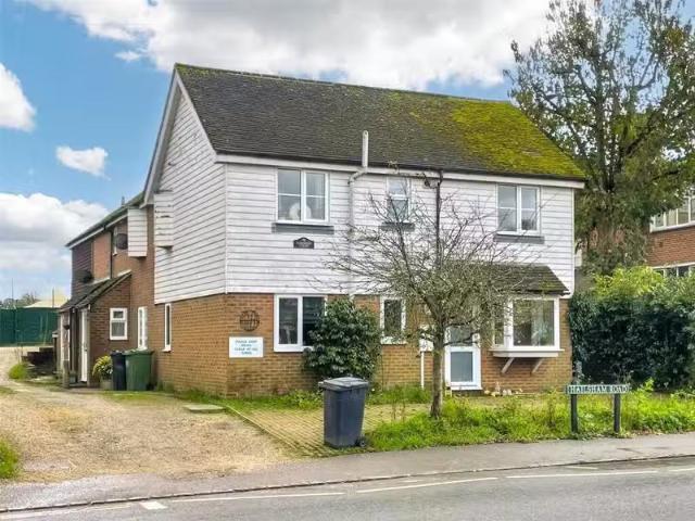 Apartment for rent in Cross In Hand, East Sussex