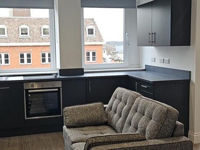 Apartment for rent in Belle Isle, West Yorkshire