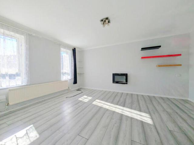 Apartment for rent in Erith, Greater London