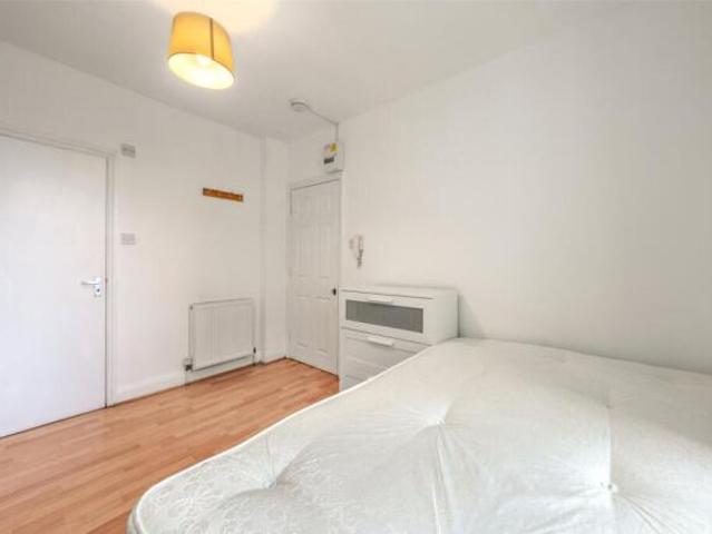 Apartment for rent in Cat Hill