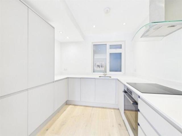 Apartment for rent in Teddington, Greater London