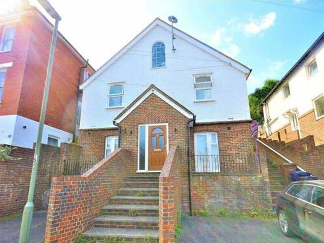 House for rent in Holloway Hill, Fole