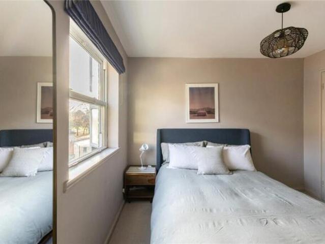 Apartment for rent in Cat Hill