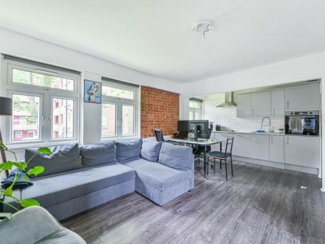 Apartment for rent in Camberwell, Greater London
