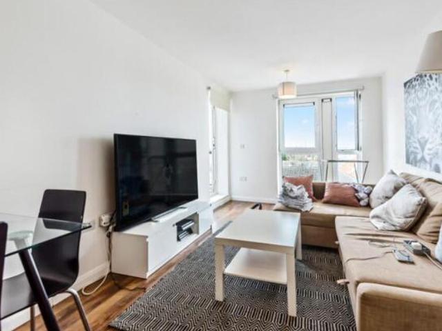 Apartment for rent in Stoke D'Abernon, Blackhills