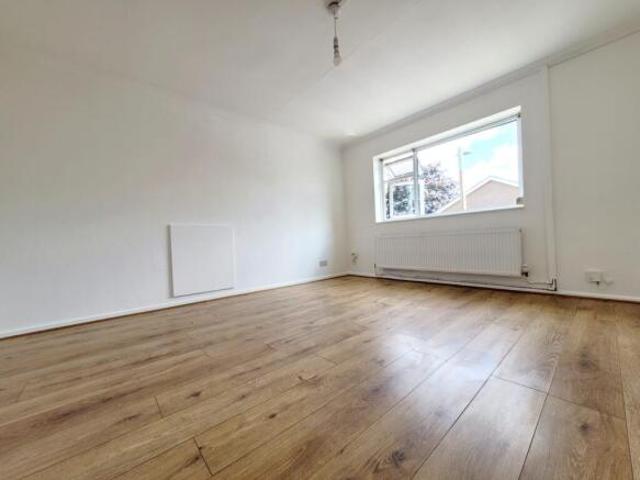 Apartment for rent in Grosvenor, Dulcote