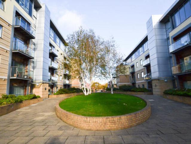 Apartment for rent in Grove Park, Greater London