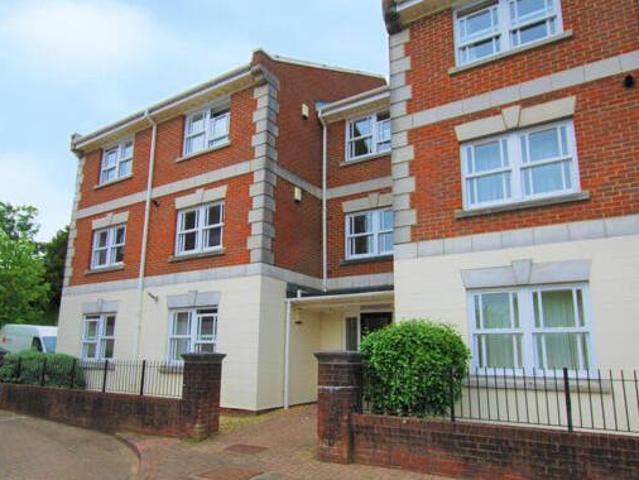House for rent in Guildford, Surrey