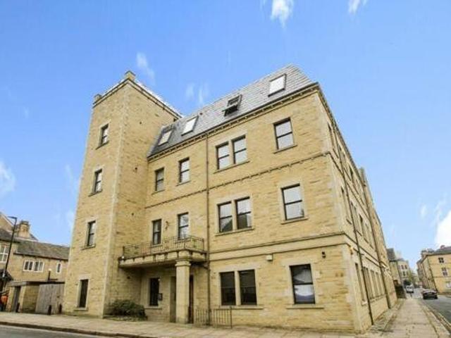 House for rent in Woolshops, Halifax