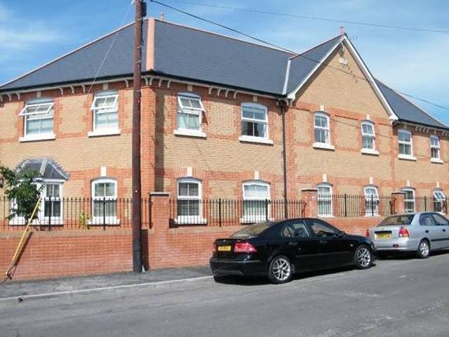 House for rent in Lyons, Greater London