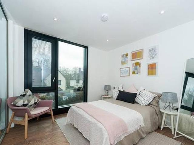 House for rent in Surrey
