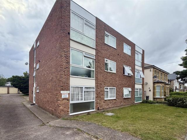Apartment for rent in London Borough of Croydon, Addiscombe
