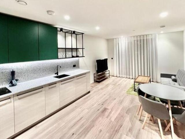 Apartment for rent in South Lane, West Yorkshire