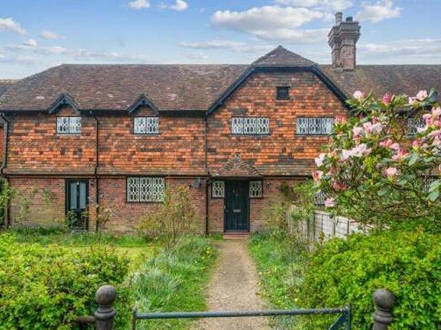 House for rent in Perryfields, West Sussex