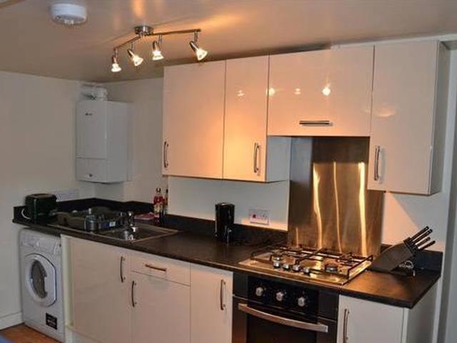 House for rent in Lyons, Greater London