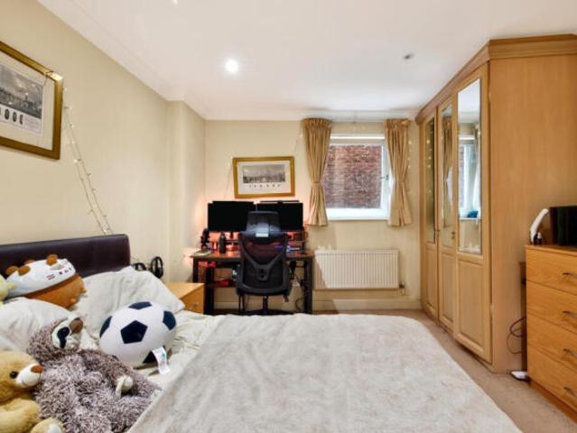 Apartment for rent in Cat Hill
