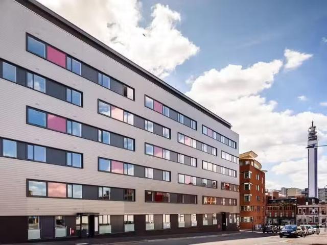Apartment for rent in South Lane, West Yorkshire