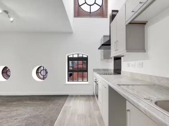 Apartment for rent in Beamhurst, Staffordshire