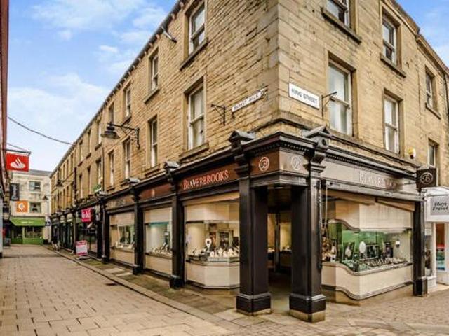 House for rent in Huddersfield, West Yorkshire