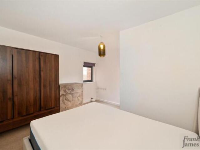 Apartment for rent in Cat Hill