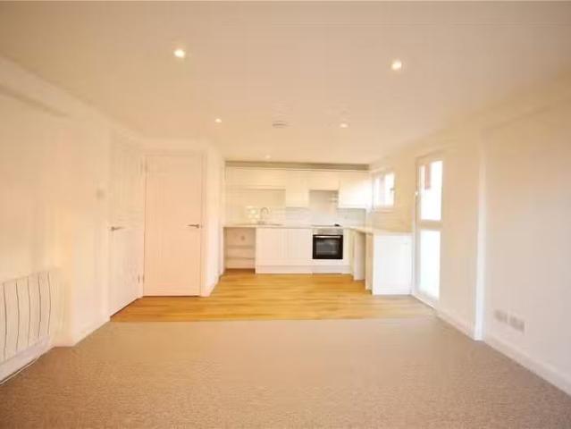 Apartment for rent in Ewens Farm, Golden Valley