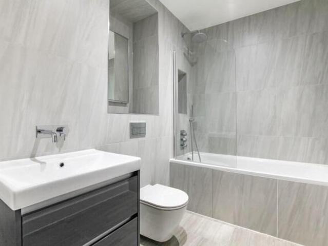 Apartment for rent in Brentford End, Greater London