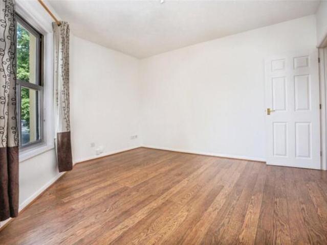 Apartment for rent in Ewens Farm, Golden Valley