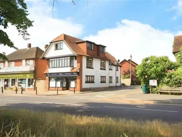 Apartment for rent in Shalford, Westborough