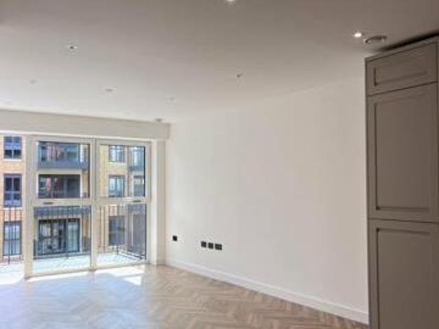 House for rent in Kingston Upon Thames, Greater London