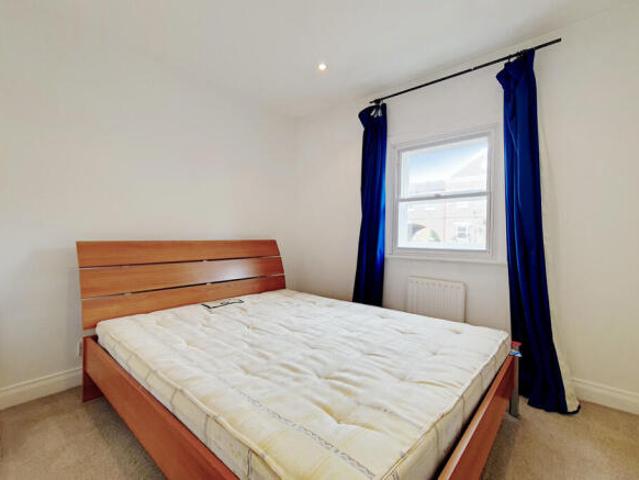 Apartment for rent in Harrow Weald, Greater London