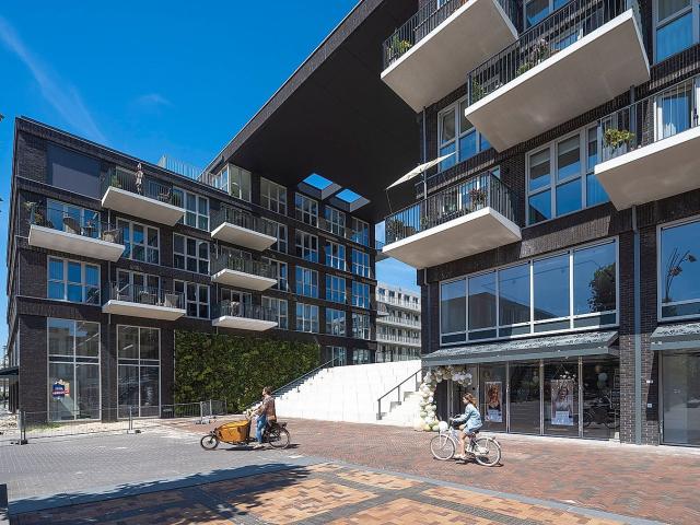 Appartement te huur in Heerhugowaard, Stationsplein