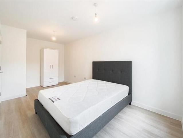 Apartment for rent in Eastleigh, Helford