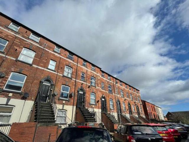 House for rent in Scholes, West Yorkshire