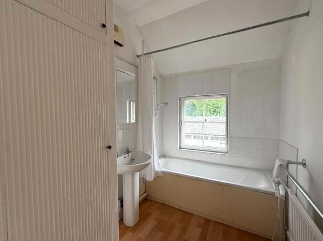 Apartment for rent in Sandown Park, Kent