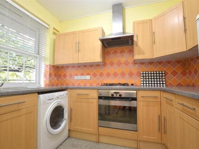 Apartment for rent in Cat Hill, England