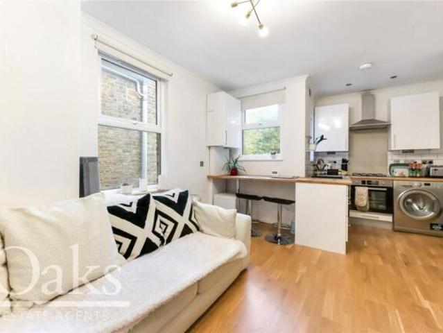 Apartment for rent in Streatham, Greater London