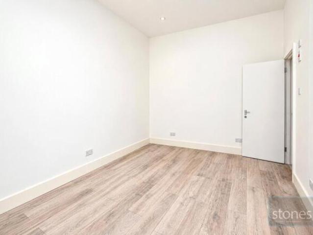 Apartment for rent in Cat Hill, England